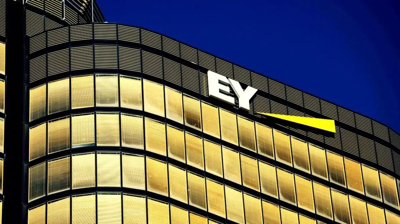 EY India Launches Customised LLM for BFSI Sector