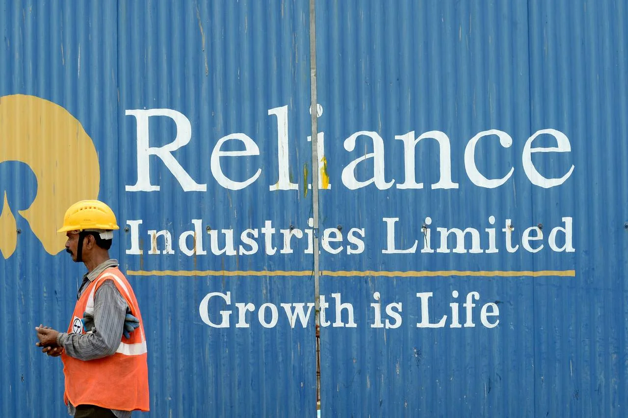 Ambani to Build the World’s Biggest Data Centre in India