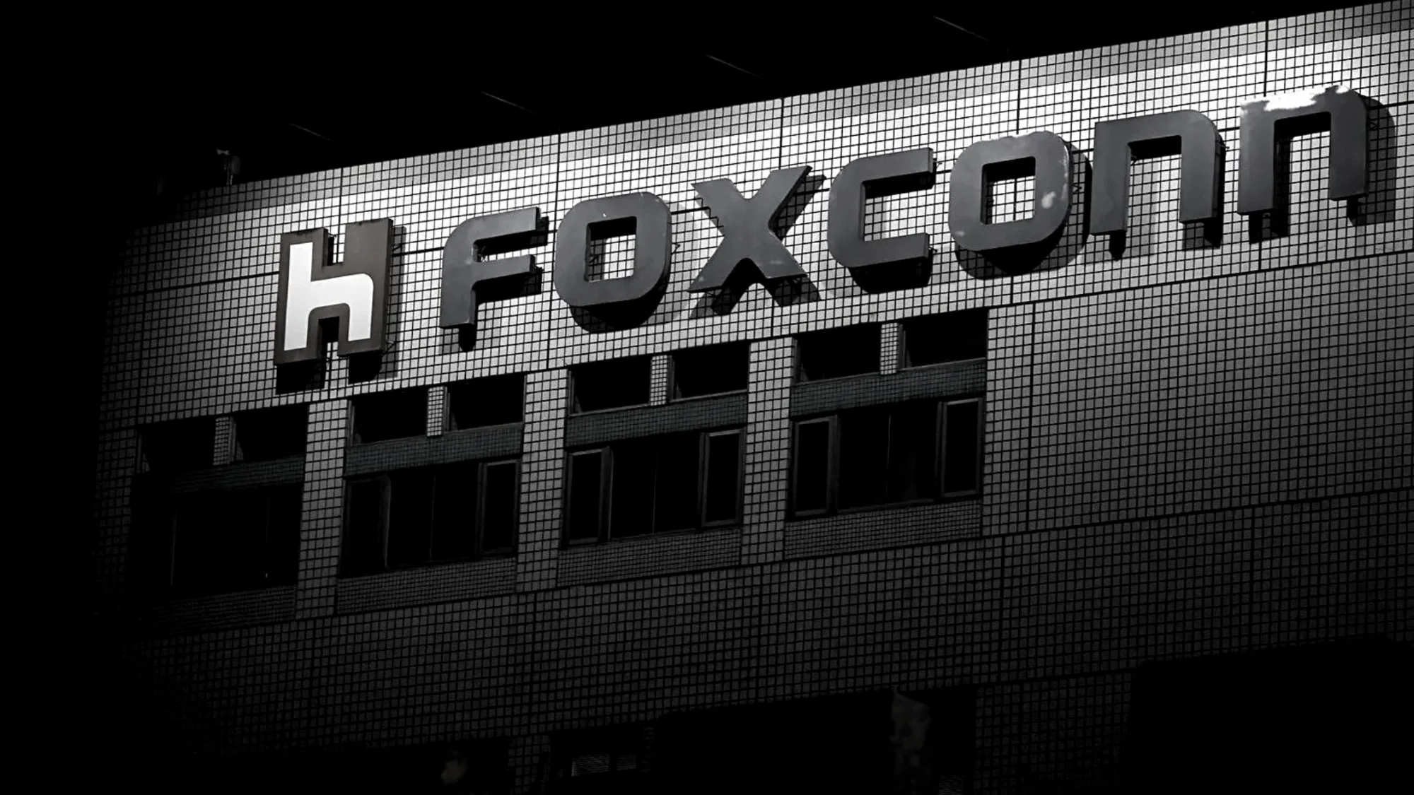 Foxconn Partners with HCL Group for Semiconductor Operations in India