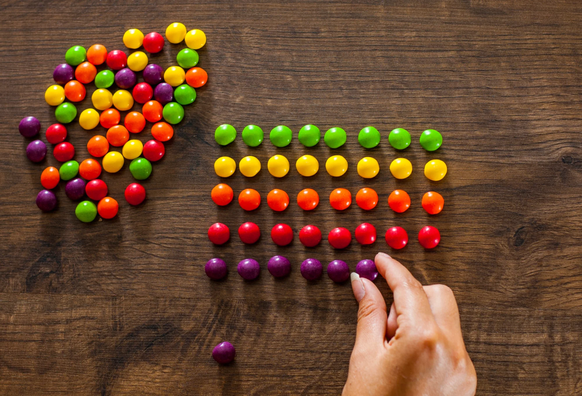 How evolutionary algorithms can optimize sorting?