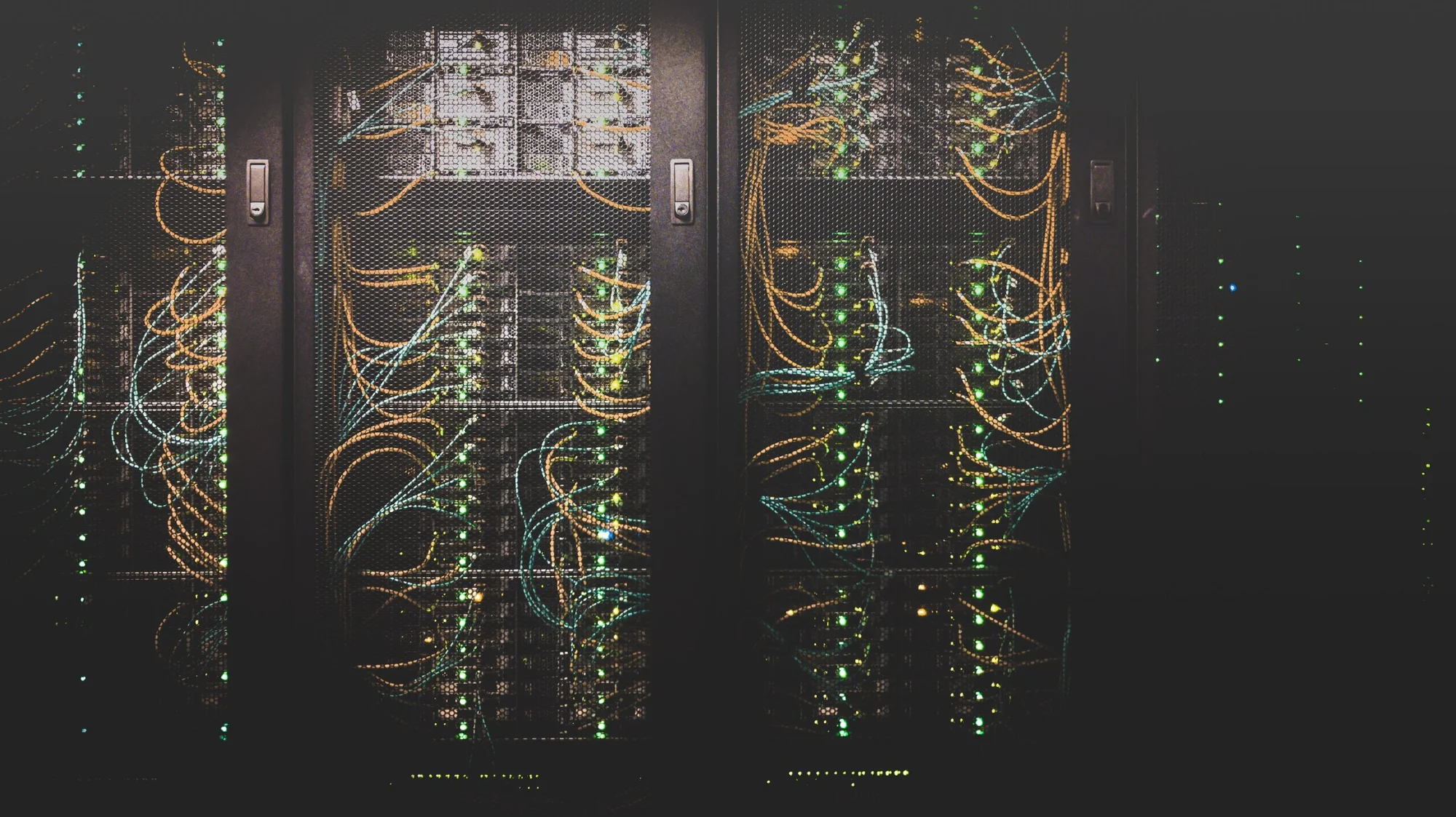 The opportunities and challenges of data center industry in 2022