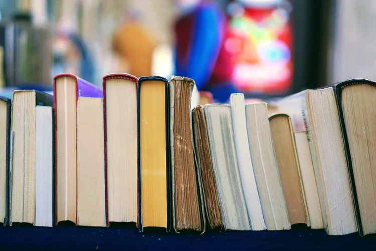 10 Intro Books On AI To Bring You Up To Speed