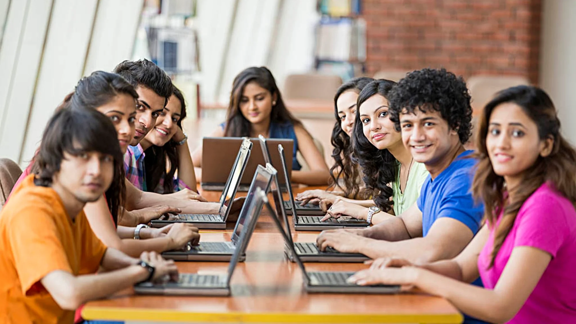 10 Undergraduate AI & Data Science Courses One Can Choose After 12th Grade