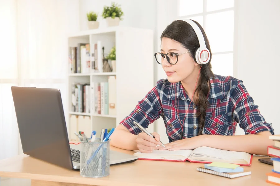 Looking For An Online Master’s Program In Data Science & ML? upGrad Has The Perfect Course For You