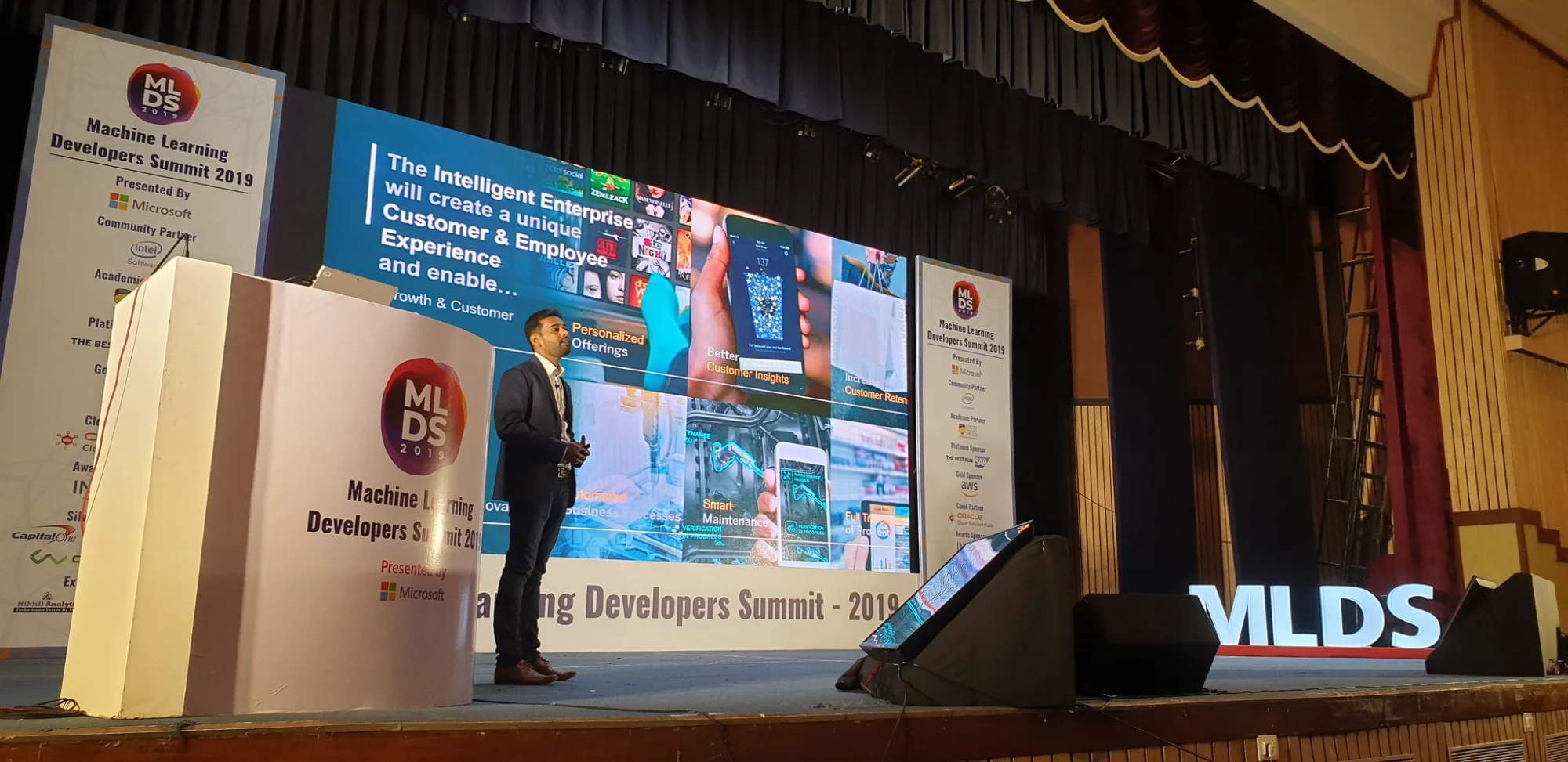 Top 5 Upcoming AI & ML Conferences To Look Forward To