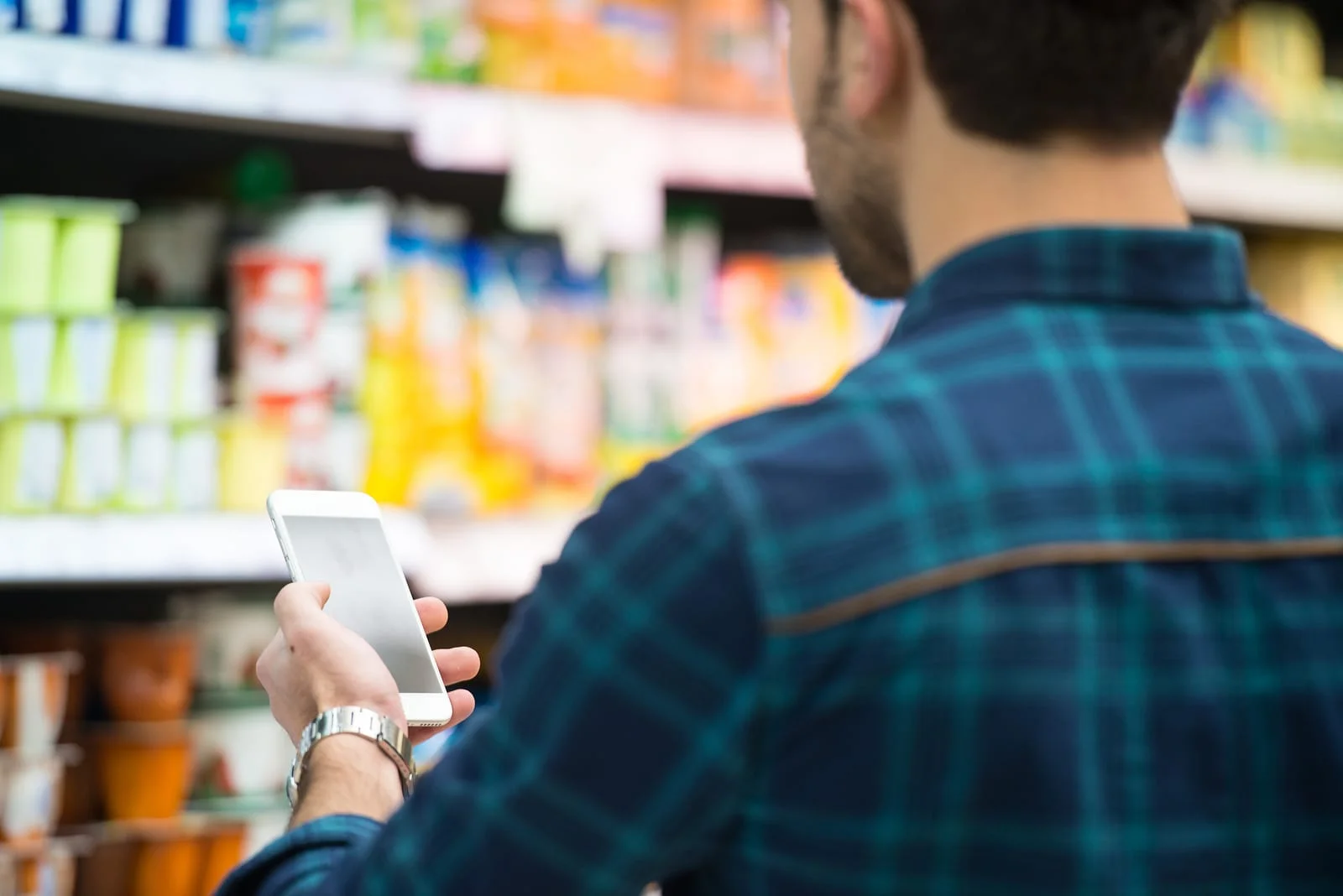 CASE STUDY: Smarter Solutions for Retail - Analyzing Customer Product Interaction