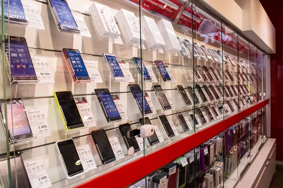 Big Data meets mobile: personalised choices on small screens