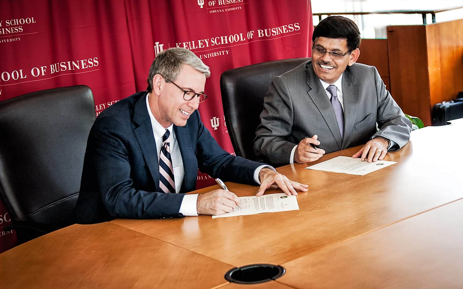 Kelley School of Business ties up with IIM-Lucknow‎ for Analytics programmes