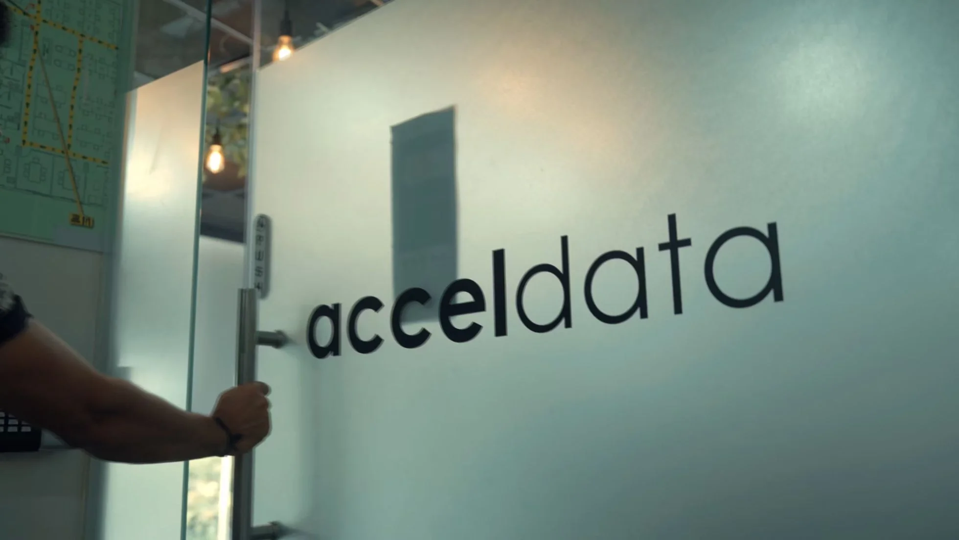 Acceler Data Acceldata Launches Hybrid-Native Platform for Enterprise AI | AIM